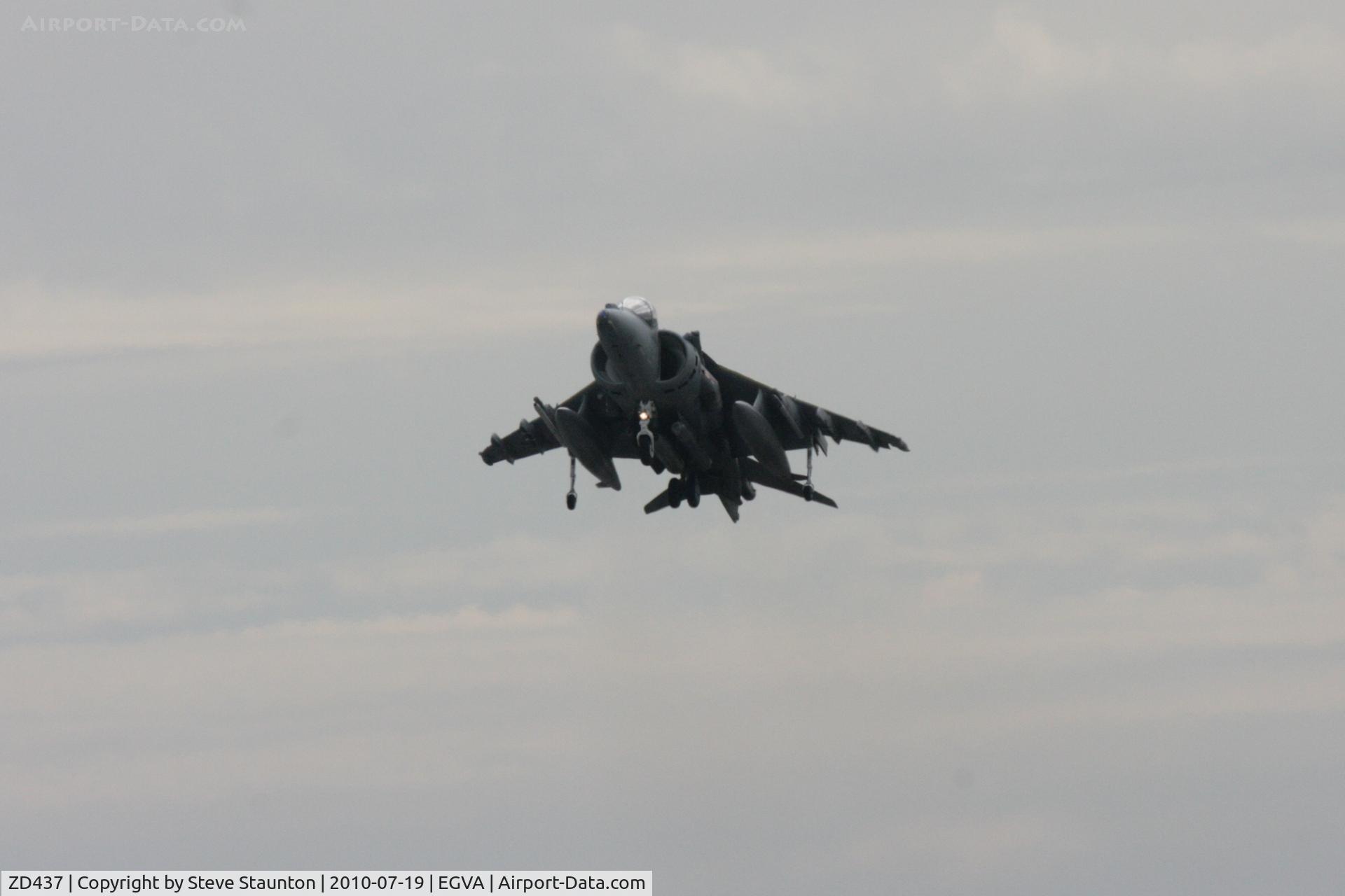 ZD437, British Aerospace Harrier GR.7 C/N P49, Taken at the Royal International Air Tattoo 2010