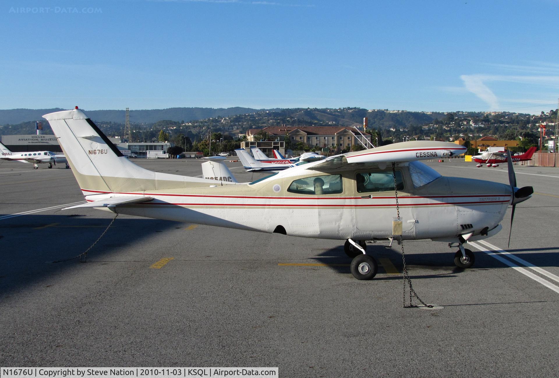 N1676U, 1982 Cessna T210N Turbo Centurion C/N 21064724, Digicam Corp (Woodland Hills, CA) operates this camera-equipped 1982 Cessna T210N visiting KSQL/San Carlos, CA