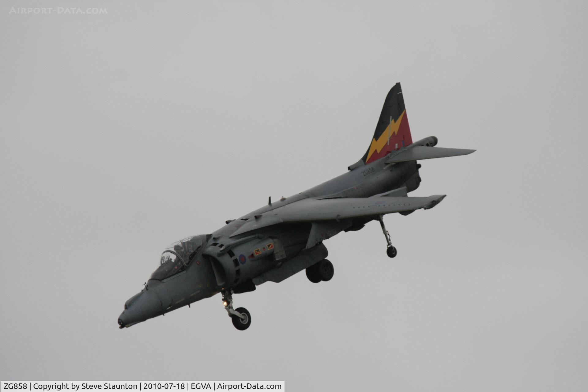 ZG858, 1991 British Aerospace Harrier GR.9 C/N P90, Taken at the Royal International Air Tattoo 2010
