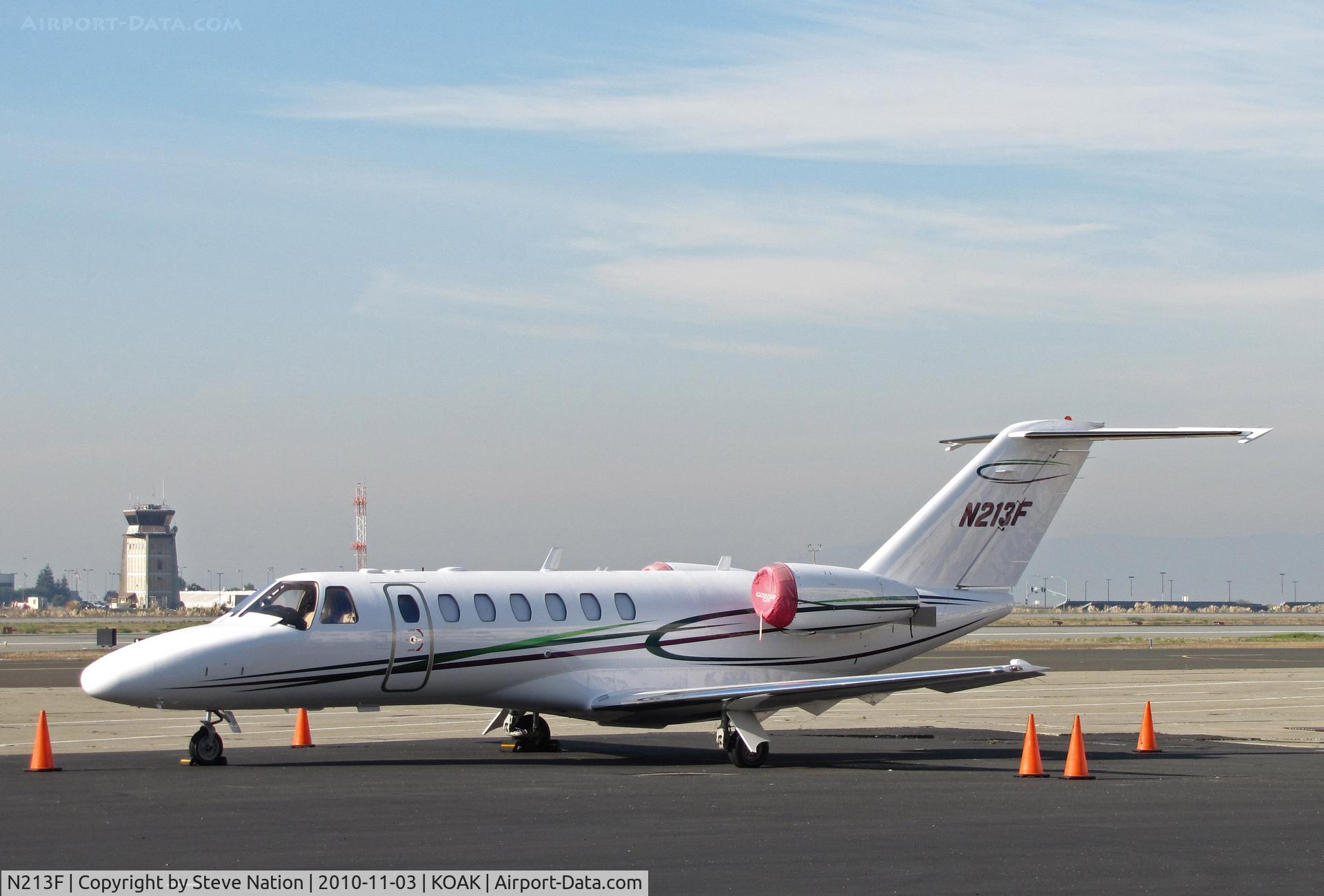 N213F, 2007 Cessna 525B CitationJet CJ3 C/N 525B-0184, 2007 Cessna 525B (ex N914FF) @ North Field KOAK/Oakland Intl Airport, CA