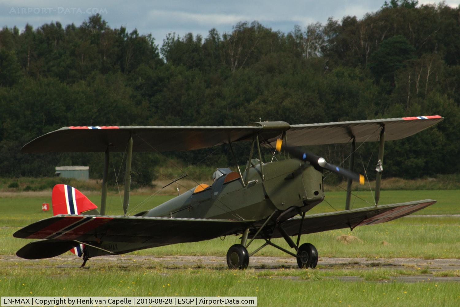 LN-MAX, De Havilland DH-82A Tiger Moth II C/N 85738, Tiger Moth of the Veteran part of the Nedre Romerike Flyklubb from Norway taxying after a display at Gothenburg Säve airport, Sweden.
