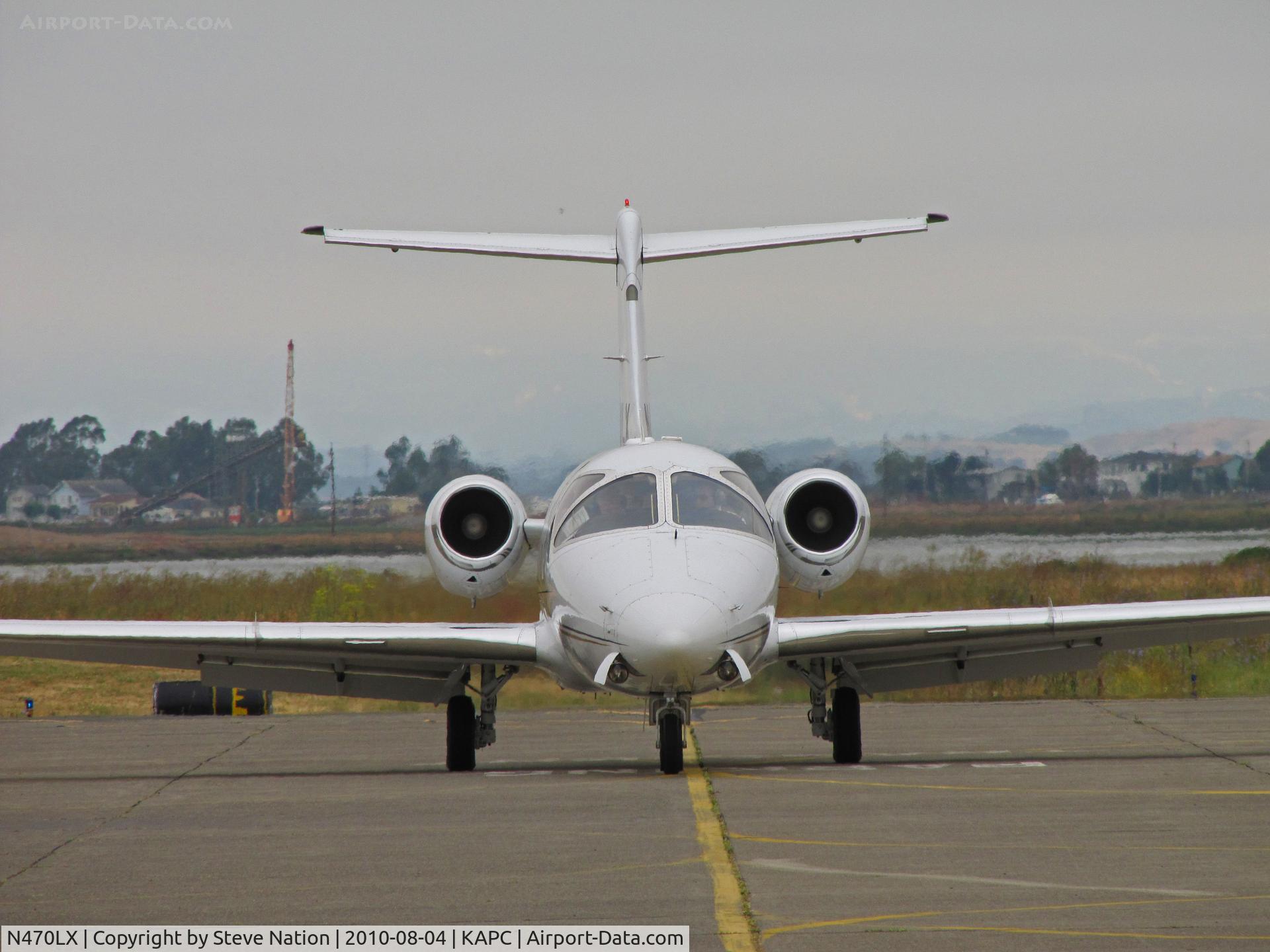 N470LX, 2007 Raytheon 400A Beechjet C/N RK-478, Head-on shot of Flight Options Raytheon 400A arriving from KSMO/Santa Monica, CA for visit to KAPC/Napa County Airport, CA - Napa River in background