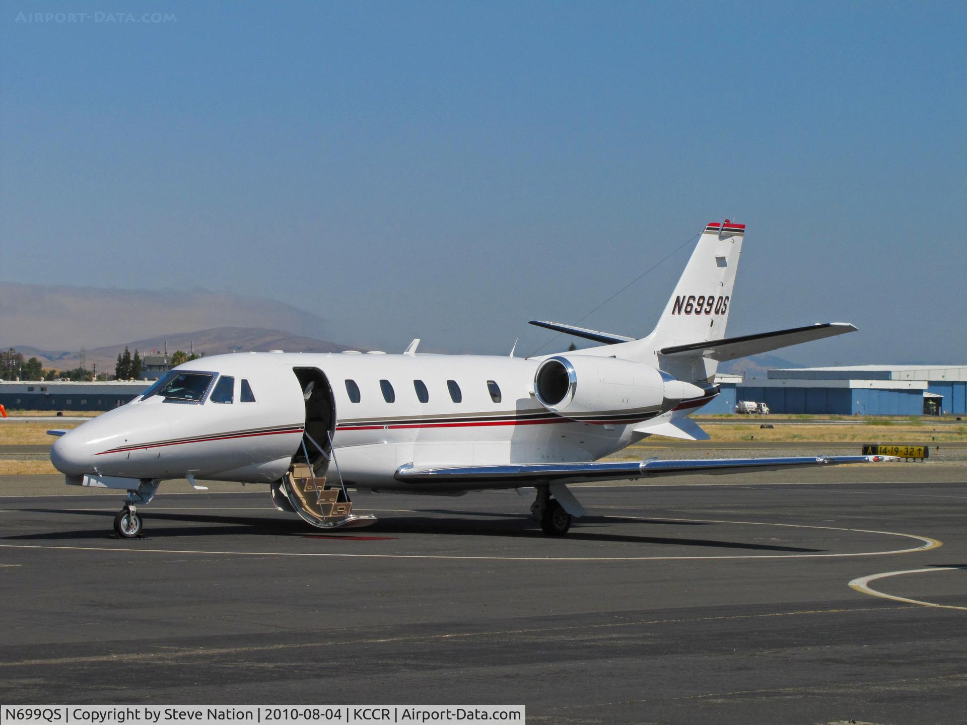 N699QS, 2001 Cessna 560XL Citation Excel C/N 560-5199, NetJets 2001 Cessna 560XL visiting KCCR/Buchanan Field, Concord, CA from KSAN/San Diego Lindbergh Field, CA