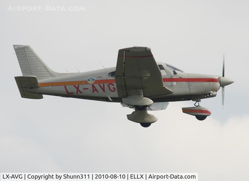 LX-AVG, 1986 Piper PA-28-236 Dakota C/N 28-8611006, Landing rwy 24