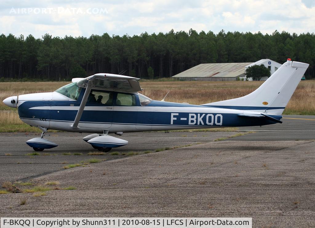 F-BKQQ, Cessna 182E Skylane C/N 18253793, Arriving from flight...
