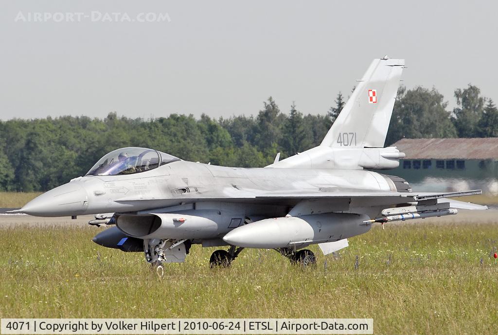 4071, 2003 Lockheed Martin F-16C Fighting Falcon C/N JC-32, Elite 2010