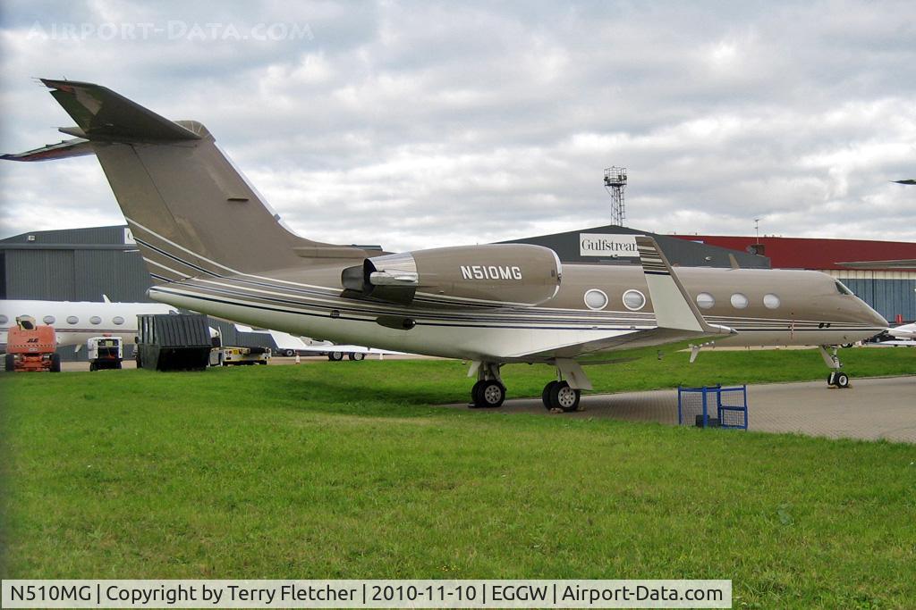 N510MG, 1998 Gulfstream Aerospace G-IV C/N 1349, 1998 Gulfstream Aerospace G-IV, c/n: 1349 parked on Luton Stand 16