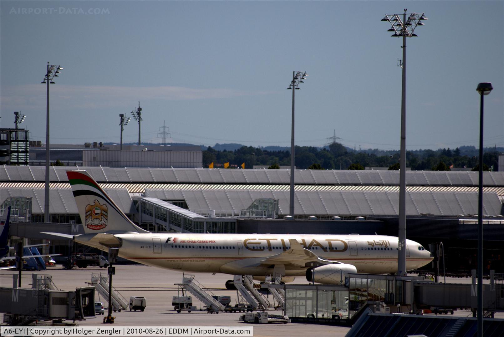 A6-EYI, 2006 Airbus A330-243 C/N 730, Visitor from the Gulf just at the Alps.