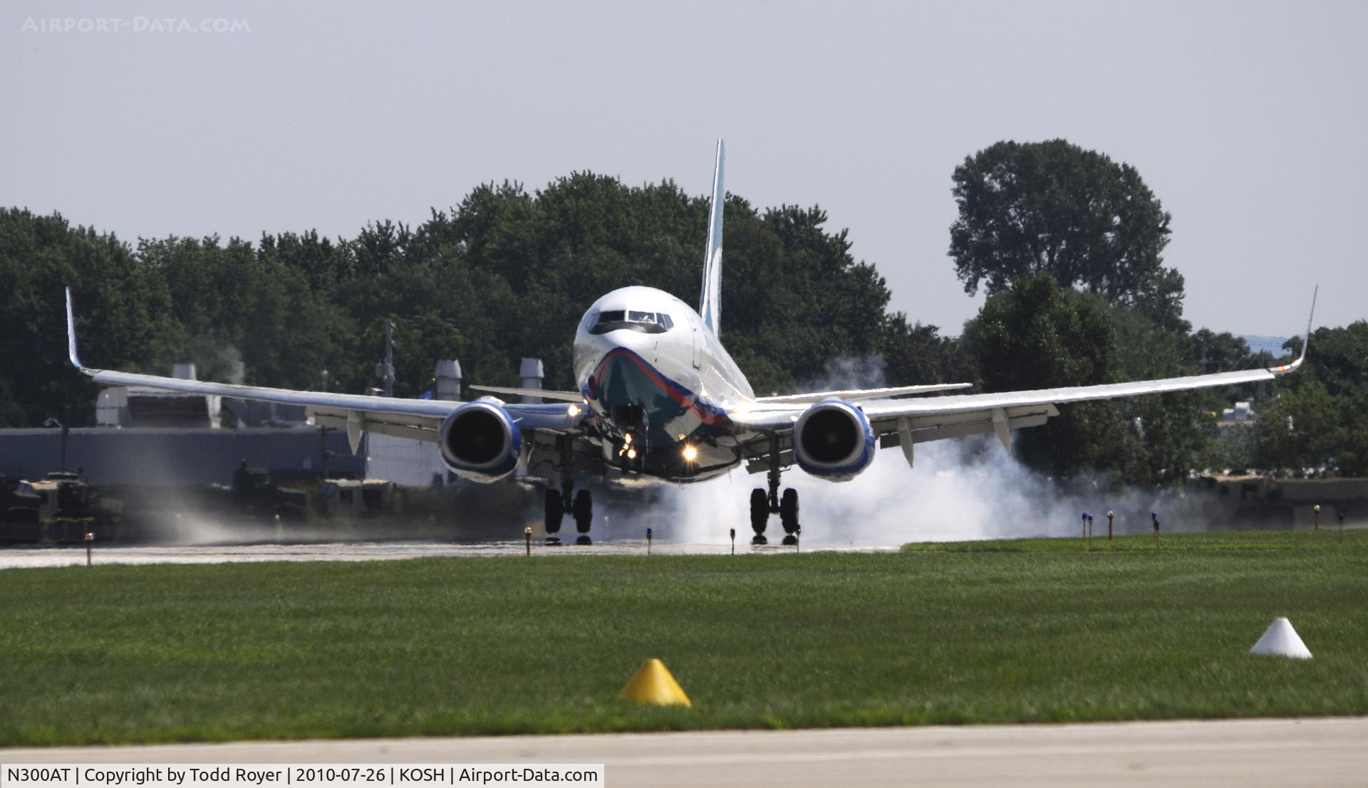 N300AT, 2006 Boeing 737-7BD C/N 33923, EAA AIRVENTURE 2010