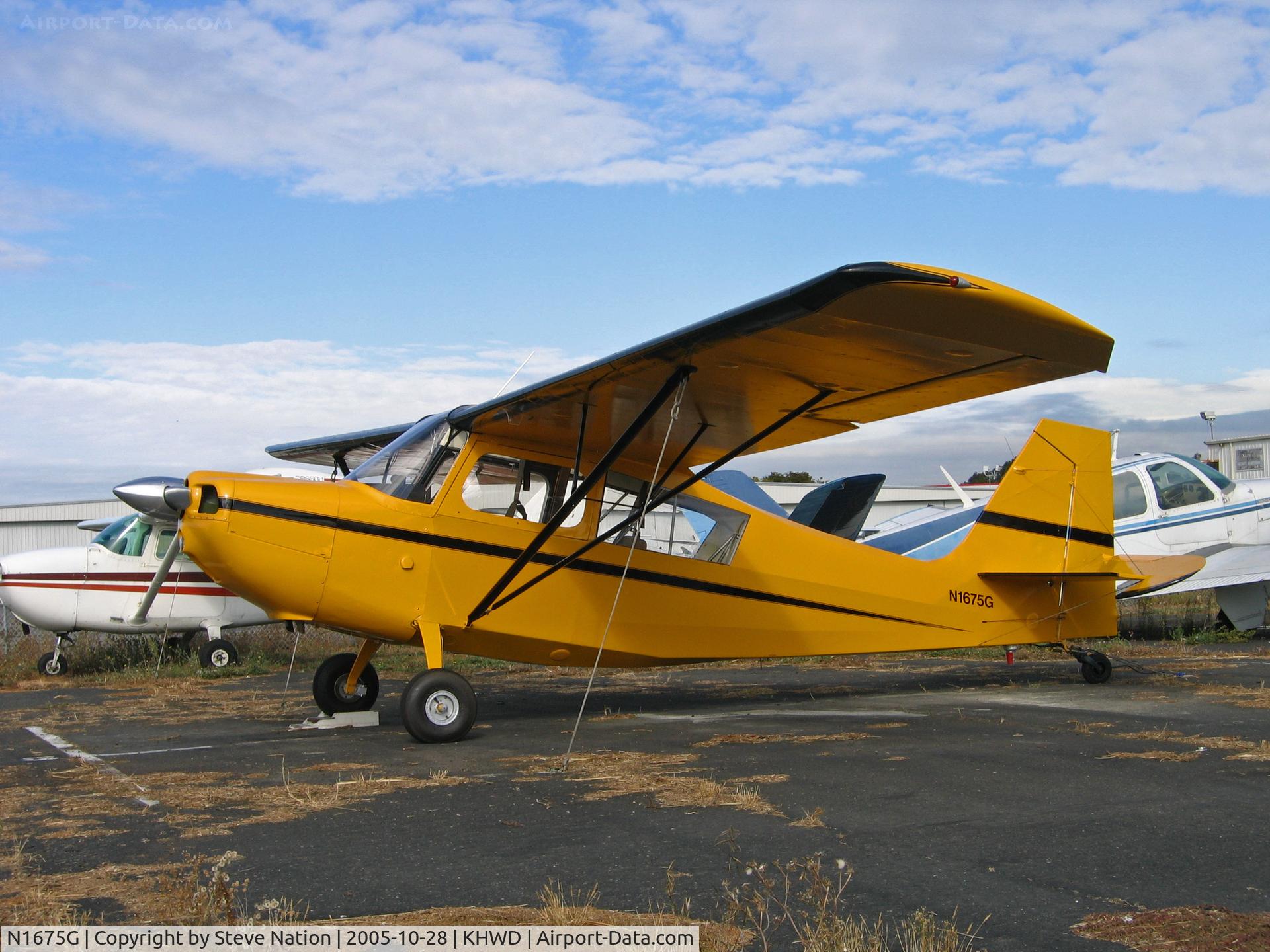 N1675G, 1968 Champion 7KCAB C/N 130, 1968 Champ 7KCAB @ Hayward, CA home base in Oct 2005