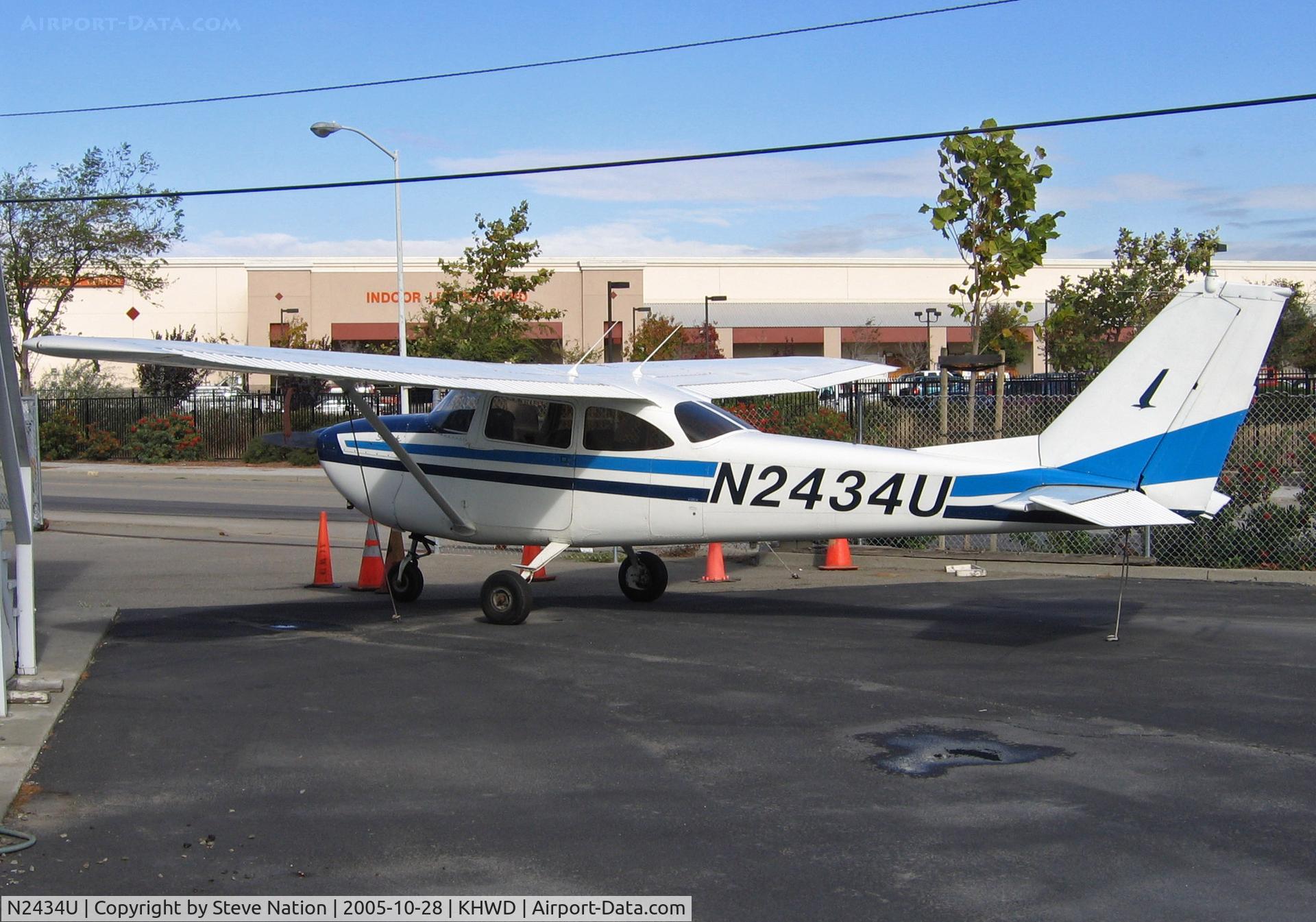 N2434U, 1963 Cessna 172D C/N 17250034, 1963 Cessna 172D @ Hayward, CA home base in Oct 2005 (to new owner in Bakersfield, CA by Feb 2006)