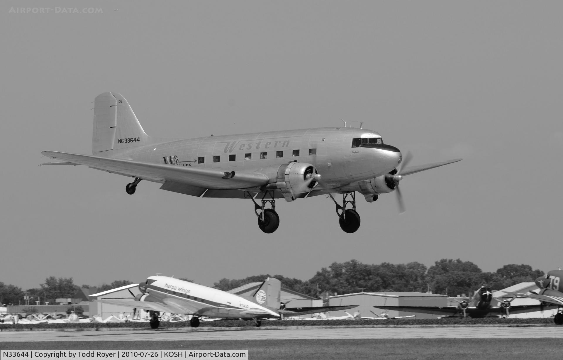 N33644, 1941 Douglas DC-3A-197E C/N 4123, EAA AIRVENTURE 2010