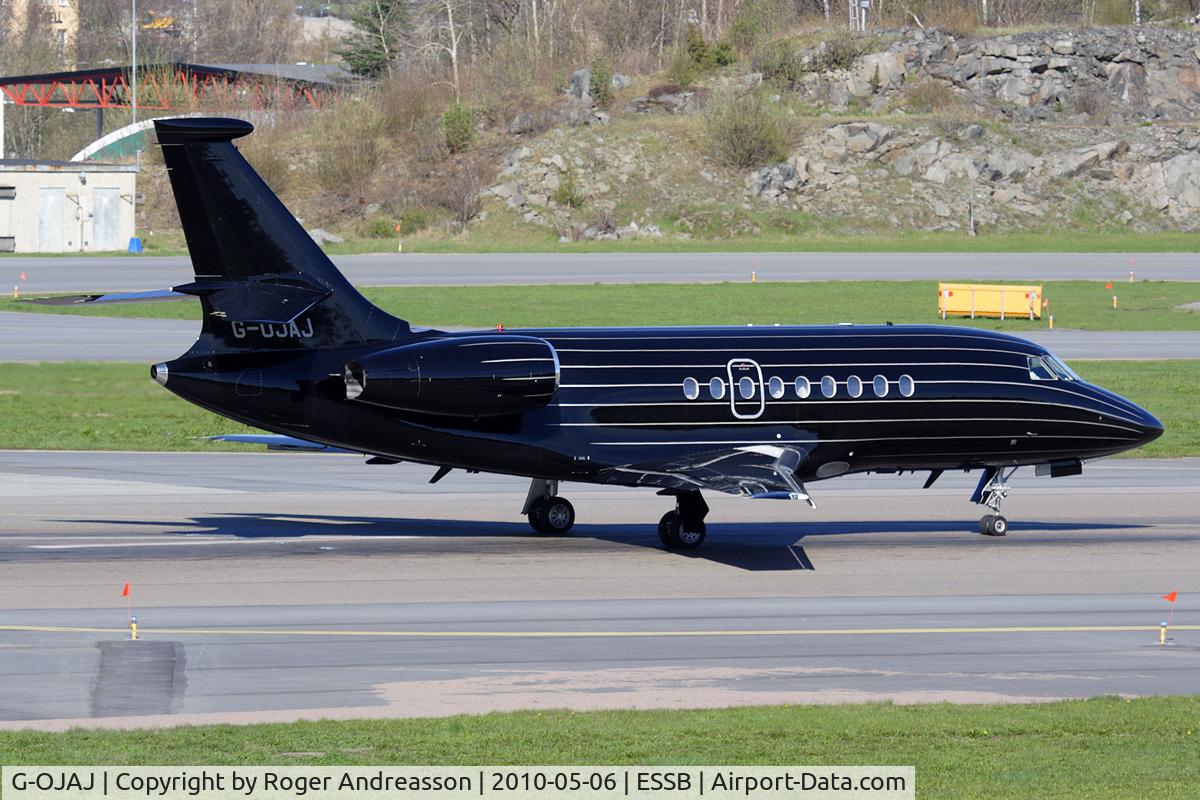 G-OJAJ, 2007 Dassault Falcon 2000EX C/N 132, TAG Aviation, departing to Kortrijk-Wevelgem