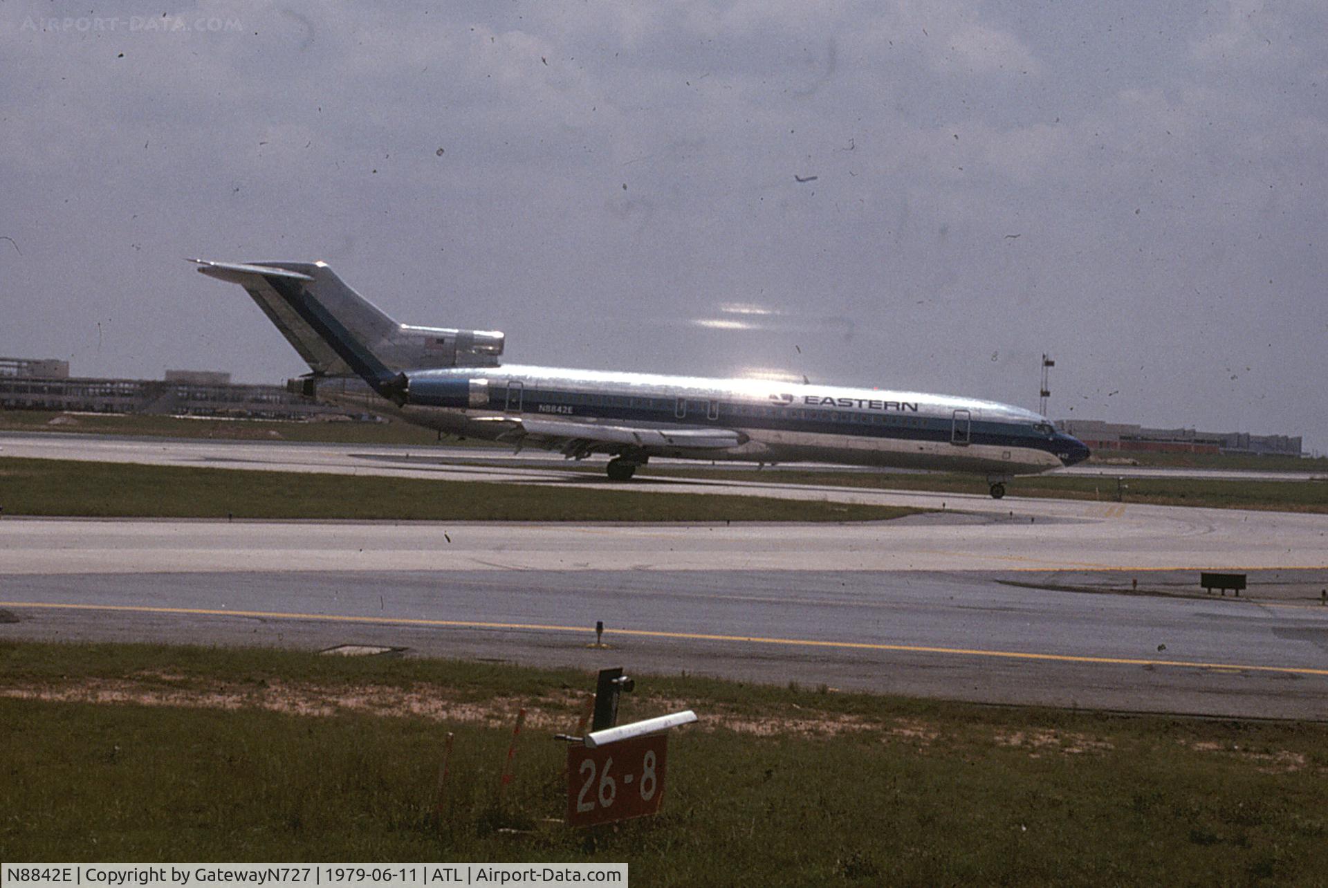 N8842E, 1970 Boeing 727-225 C/N 20416, Note the old style clam shell reverser in use on the number 3 engine.