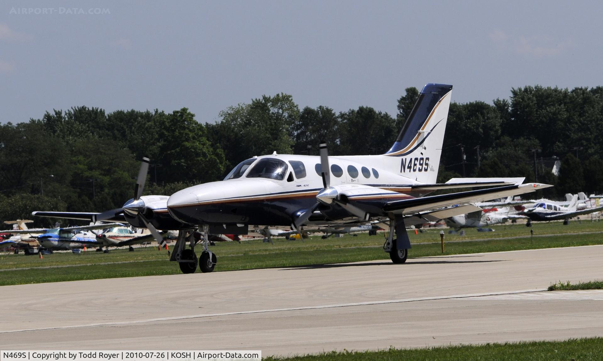 N469S, 1981 Cessna 421C Golden Eagle C/N 421C-1057, EAA AIRVENTURE 2010