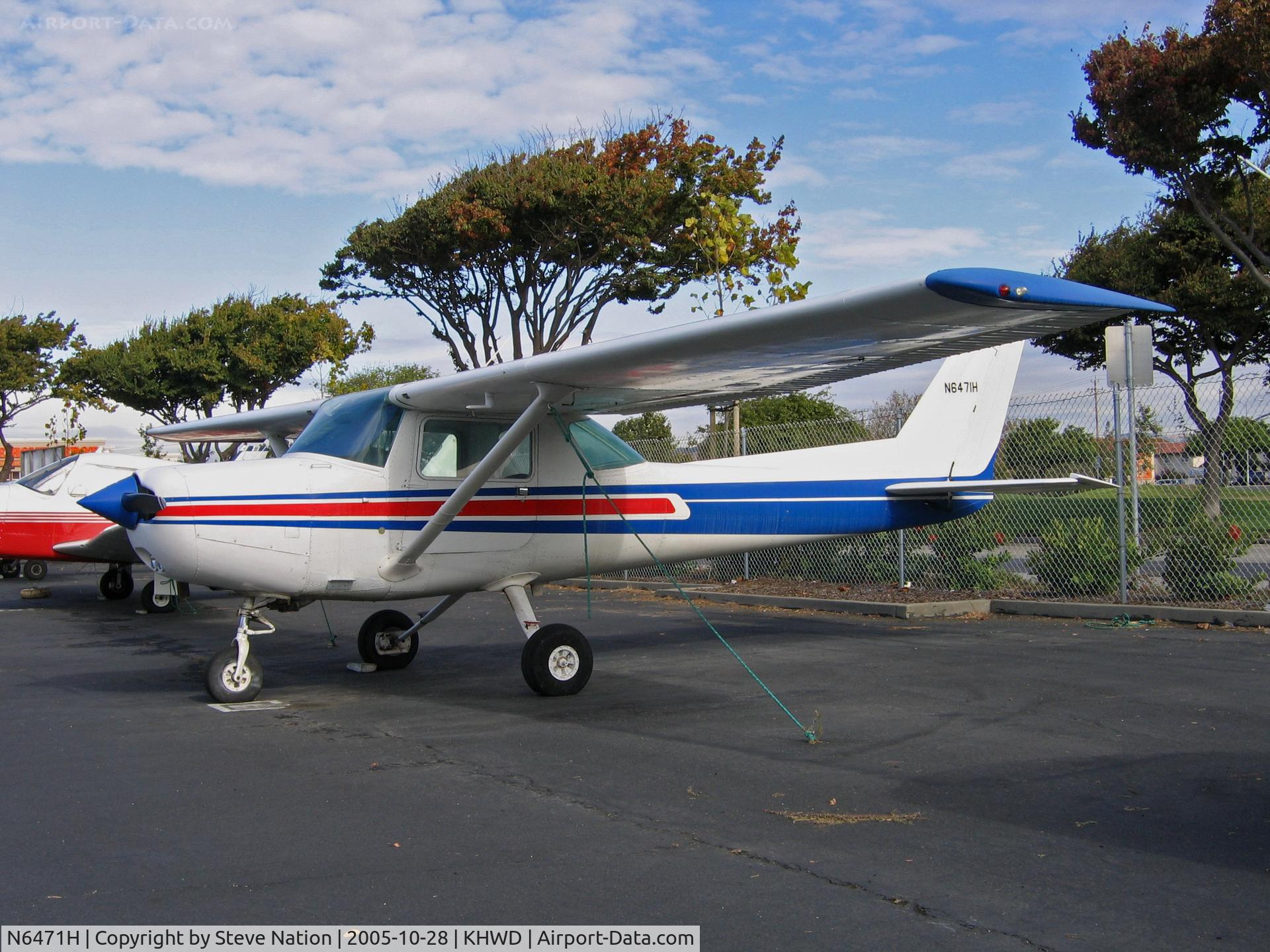 N6471H, 1979 Cessna 152 C/N 15284169, Flying Vikings 1979 Cessna 152 @ KHWD/Hayward Air Terminal, CA home base in Oct 2005 (registration canceled Feb 1, 2007; exported to Philippines)