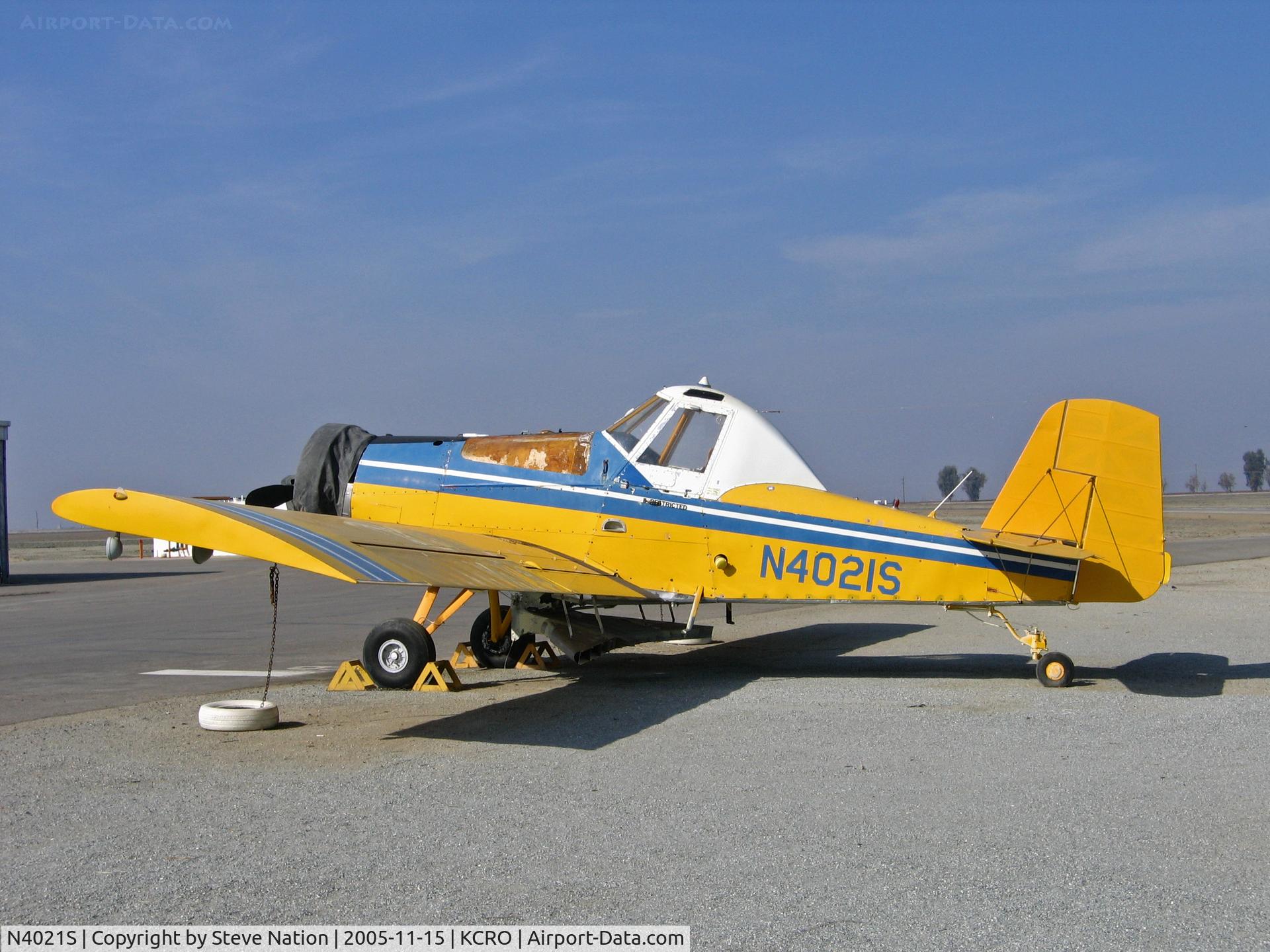 N4021S, 1980 Ayres S2R-600 Thrush C/N 2561R, Lakeland Dusters 1980 Ayres S2R-600 rigged for dusting at KCRO/Corcoran, CA in Nov 2005 (sold to ag operator in Reedsville, WI Jul 2008)