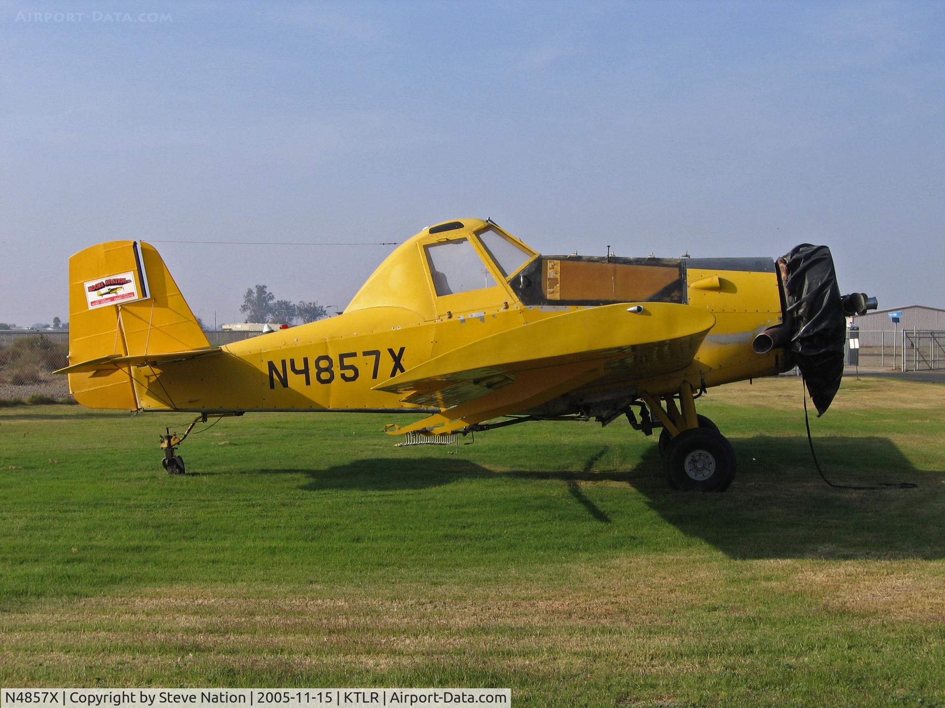 N4857X, 1974 Rockwell International S-2R Thrush Commander C/N 2046R, Moore Aviation (titles on tail) 1974 Rockwell Intl S-2R rigged for spraying at KTLR/Mefford Field, Tulare, CA in Nov 2005