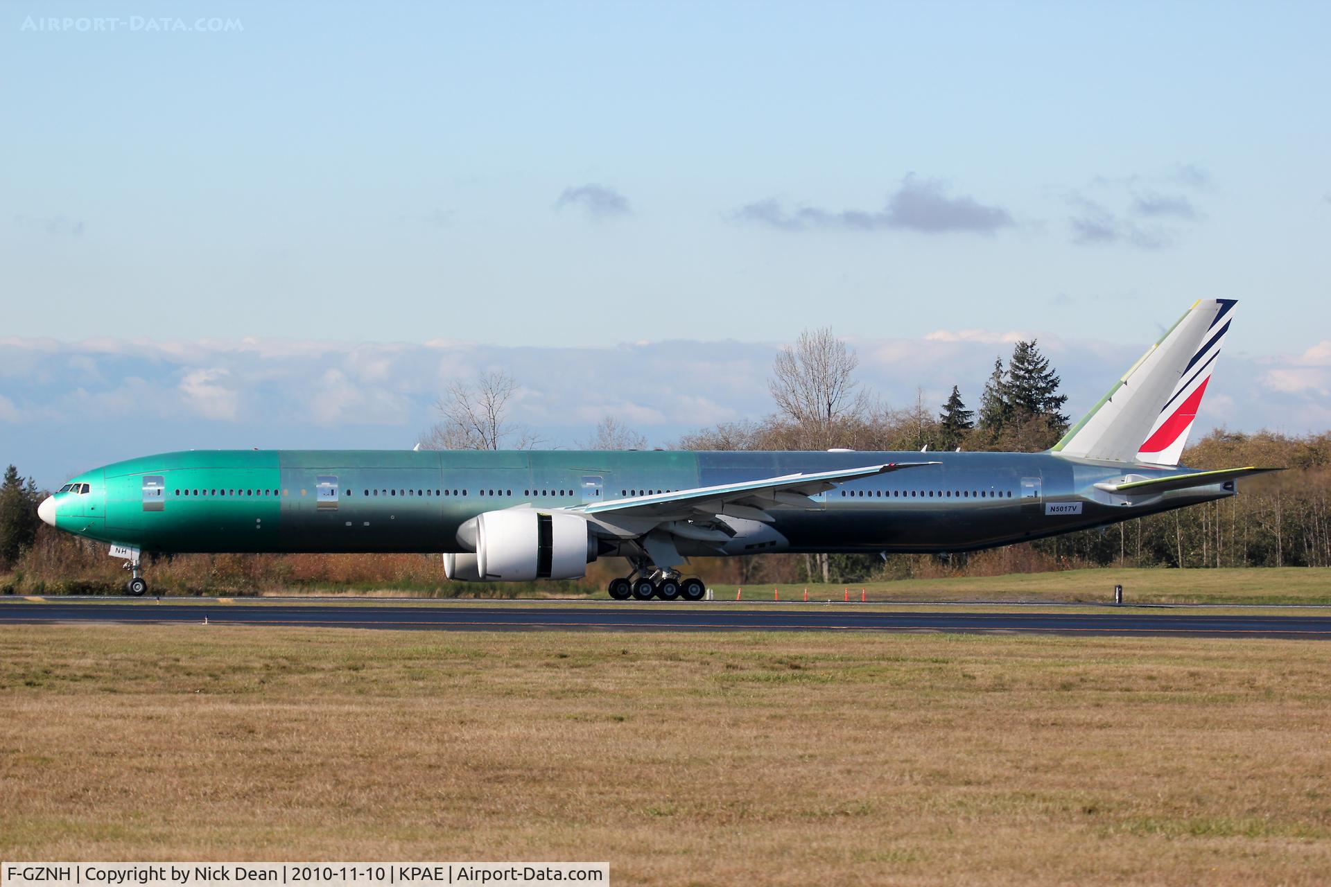 F-GZNH, 2010 Boeing 777-328/ER C/N 35544, KPAE Boeing 031 preparing to depart 34L on first flight today