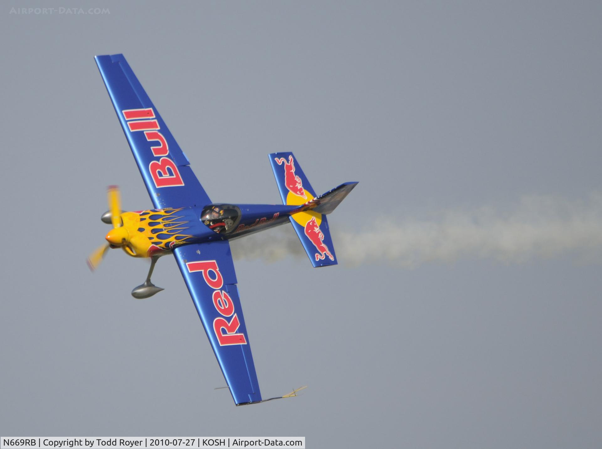 N669RB, 2000 Zivko Edge 540 C/N 0027, EAA AIRVENTURE 2010