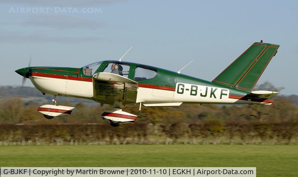 G-BJKF, 1981 Socata TB-9 Tampico C/N 240, SHOT AT HEADCORN