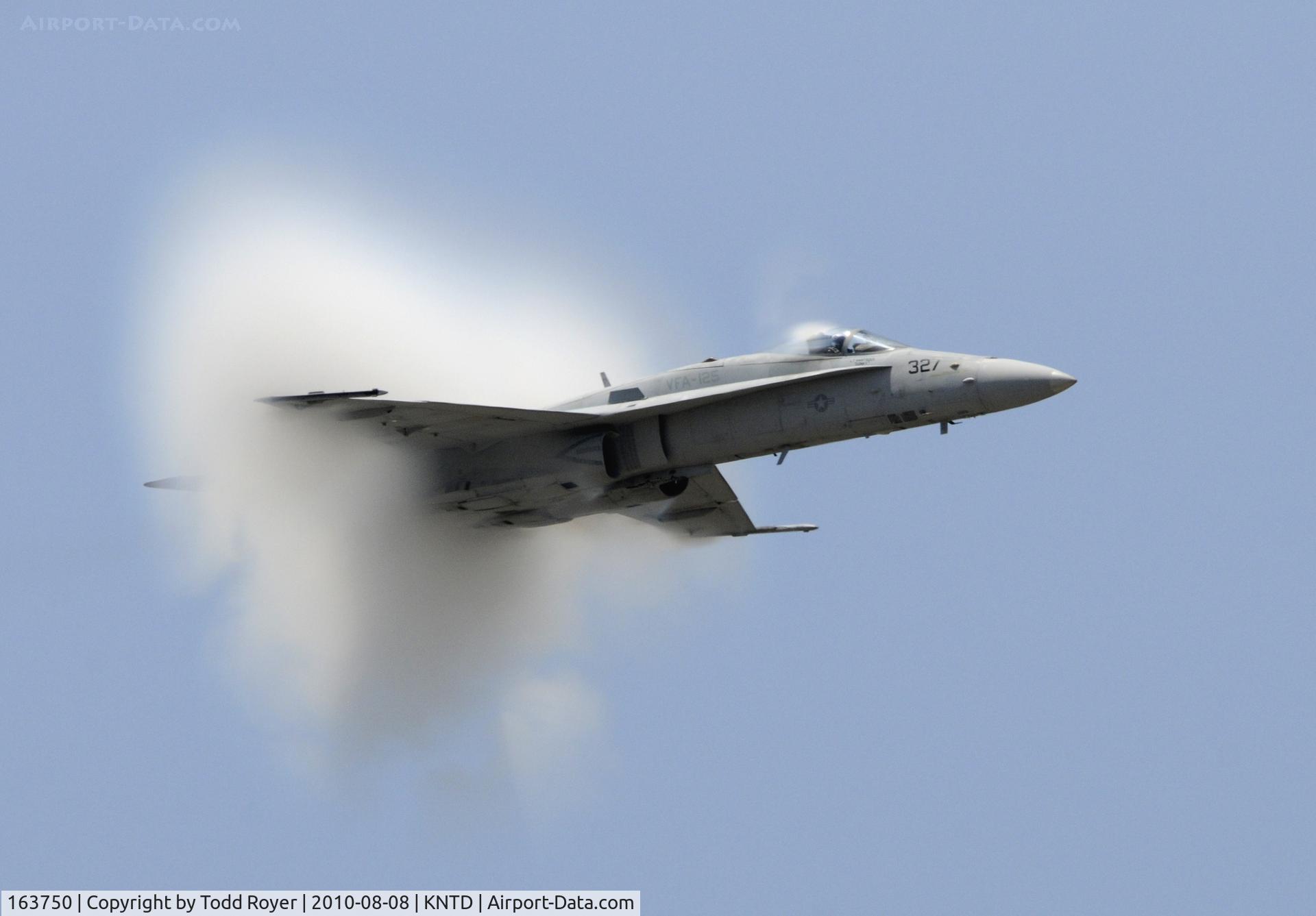 163750, 1989 McDonnell Douglas F/A-18C Hornet C/N 0825/C108, POINT MUGU AIRSHOW 2010