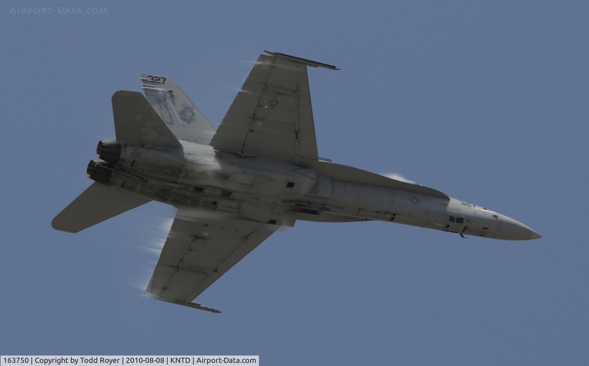 163750, 1989 McDonnell Douglas F/A-18C Hornet C/N 0825/C108, POINT MUGU AIRSHOW 2010