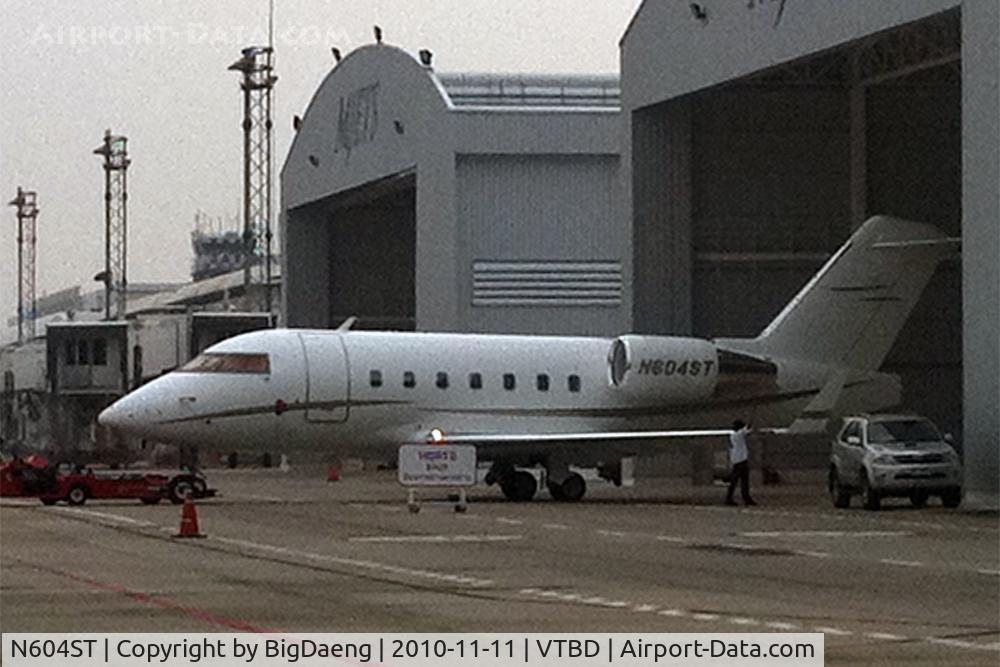 N604ST, 2000 Bombardier Challenger 604 (CL-600-2B16) C/N 5479, Last photo of the day, ... anyway towing is still going on.