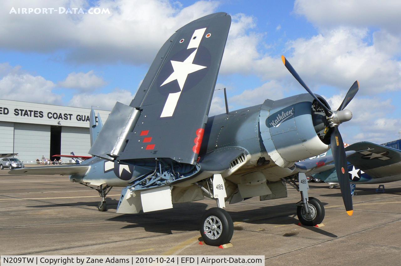 N209TW, Goodyear FG-1D Corsair C/N 3750, At the 2010 Wings Over Houston Airshow