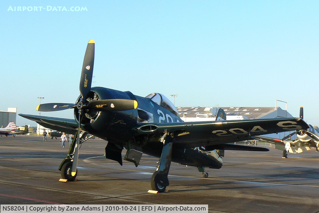 N58204, 1946 Grumman F8F-1 Bearcat C/N D.527, Rod Lewis' Bearcat At the 2010 Wings Over Houston Airshow