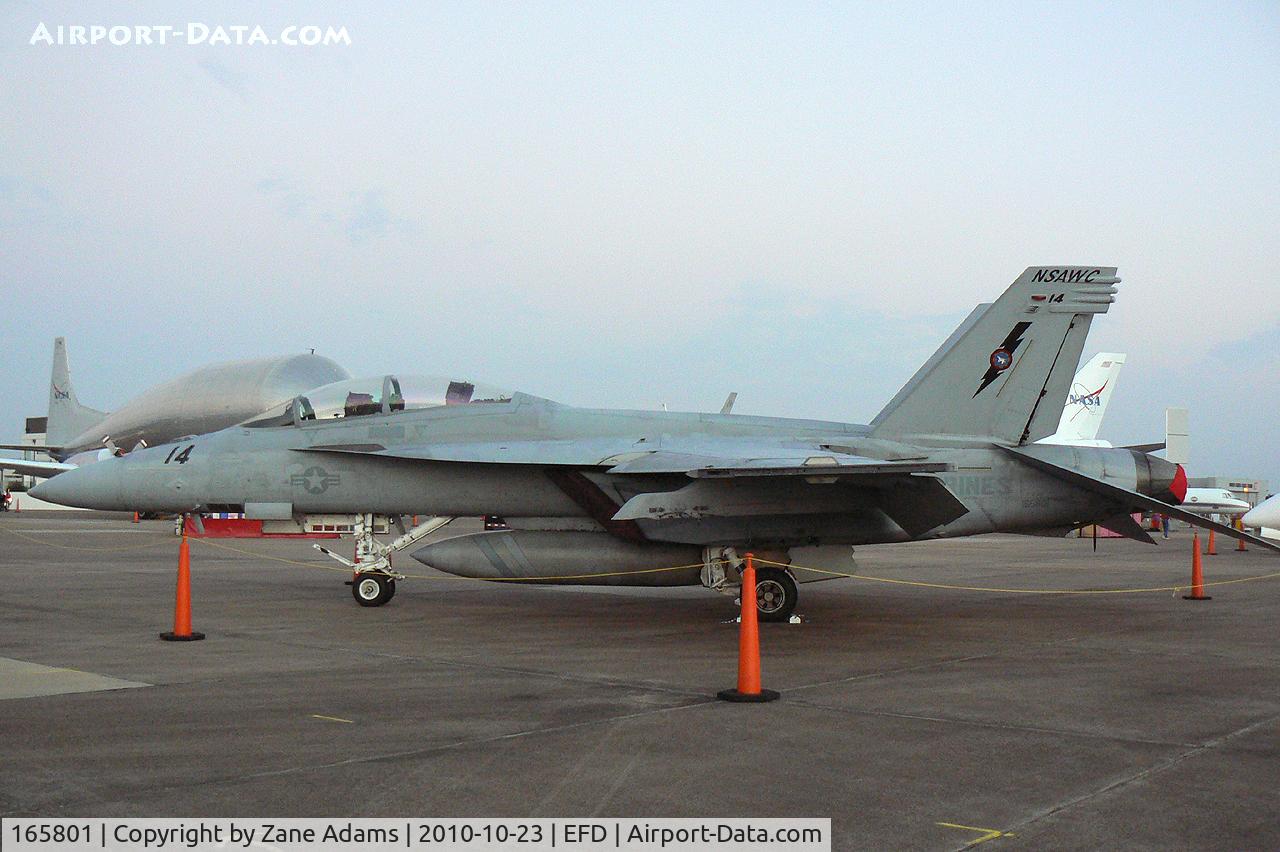 165801, Boeing F/A-18F Super Hornet C/N 1533, At the 2010 Wings Over Houston Airshow