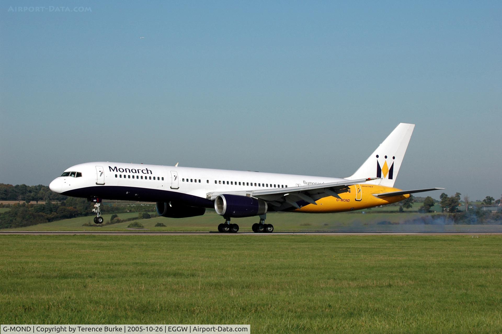 G-MOND, 1983 Boeing 757-2T7 C/N 22960, Luton October 2005