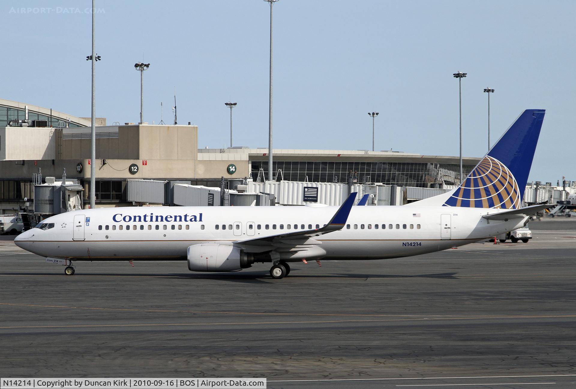 N14214, 1998 Boeing 737-824 C/N 28774, Soon to wear United titles