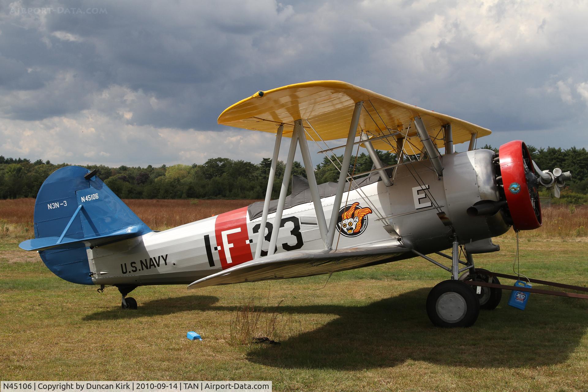 N45106, 1940 Naval Aircraft Factory N3N-3 C/N 1801, What a beauty!