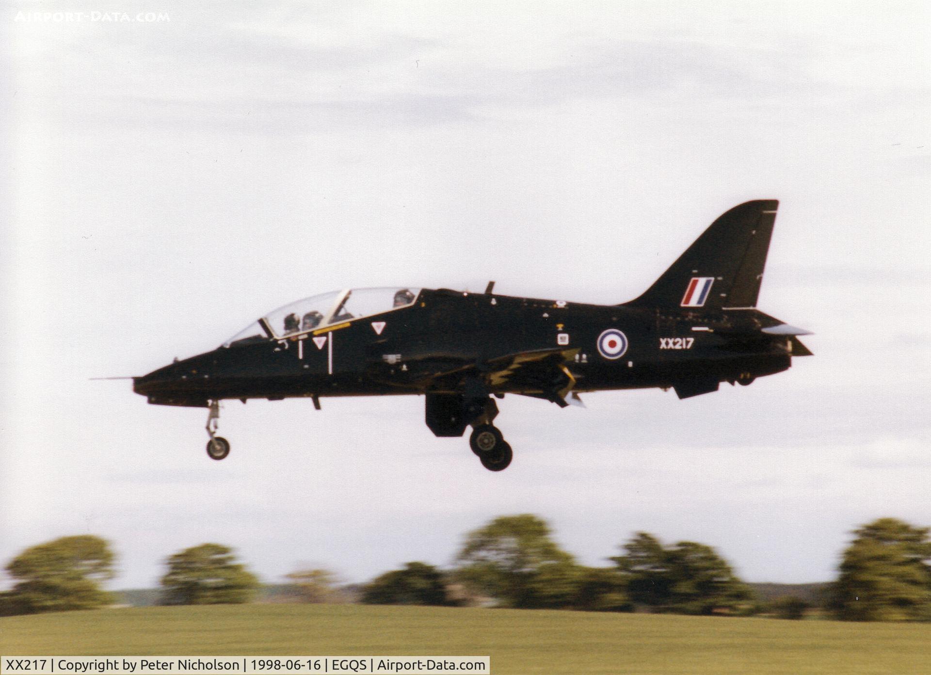 XX217, 1978 Hawker Siddeley Hawk T.1A C/N 053/312053, Hawk T.1A, callsign Culdrose Three Zero Delta, landing on Runway 05 at RAF Lossiemouth after a mission during the 1998 Joint Maritime Course.