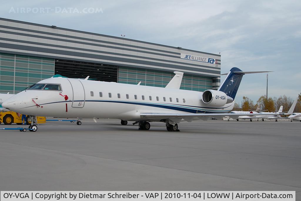 OY-VGA, 2007 Bombardier Challenger 850 (CL-600-2B19) C/N 8077, Regionaljet 200