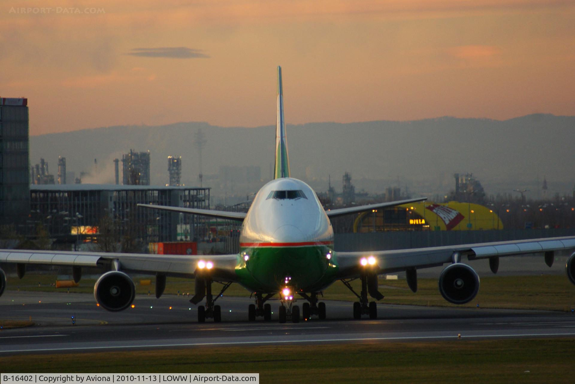 B-16402, 1992 Boeing 747-45E C/N 27063, B-16402@ VIE