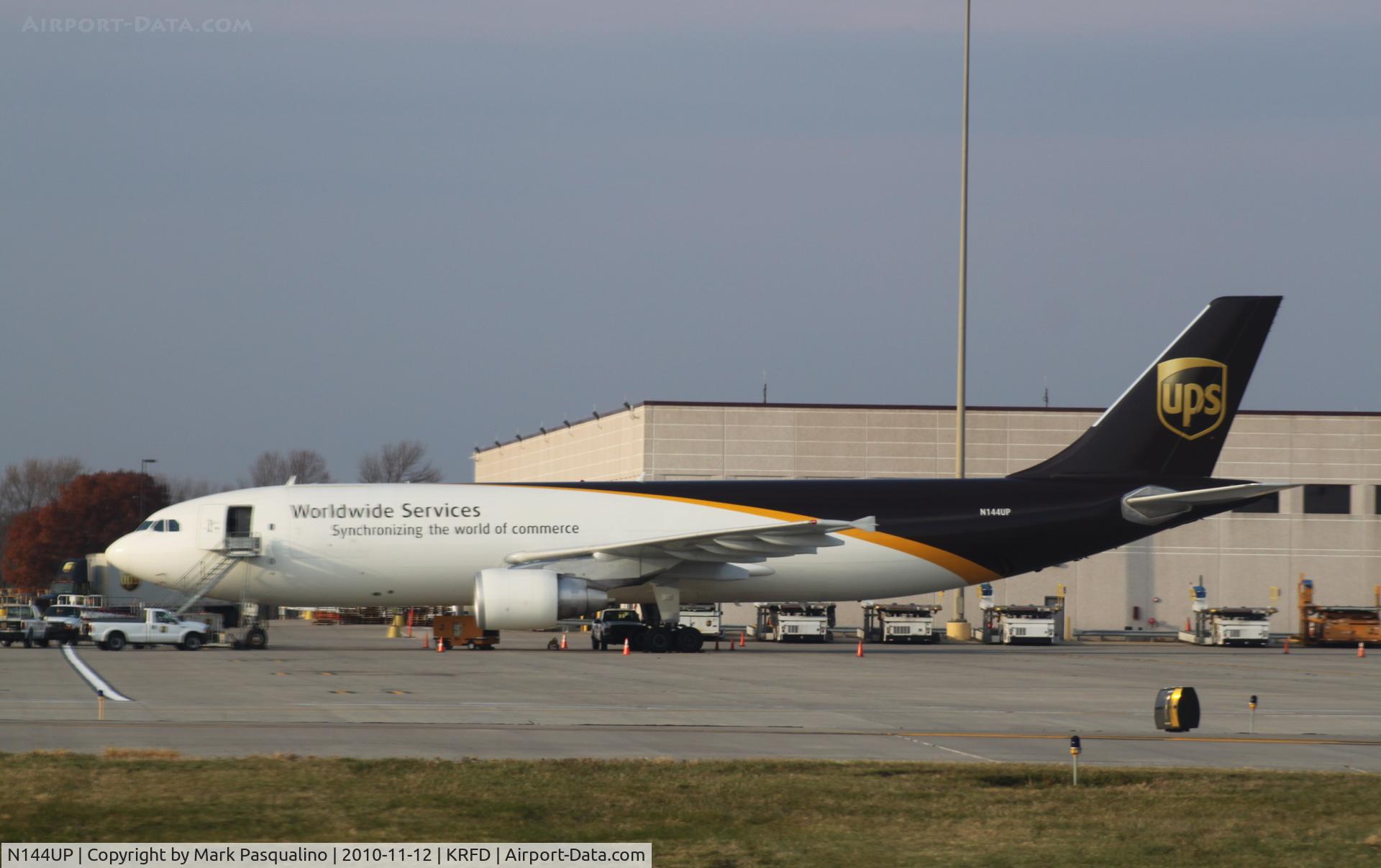 N144UP, 2002 Airbus A300F4-622R C/N 827, Airbus A300 F4-622R