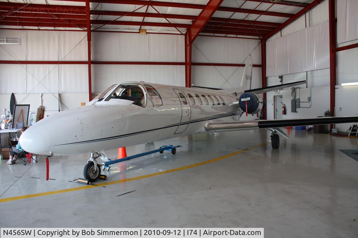 N456SW, 1993 Cessna 560 C/N 560-0222, Hangared at Urbana, Ohio