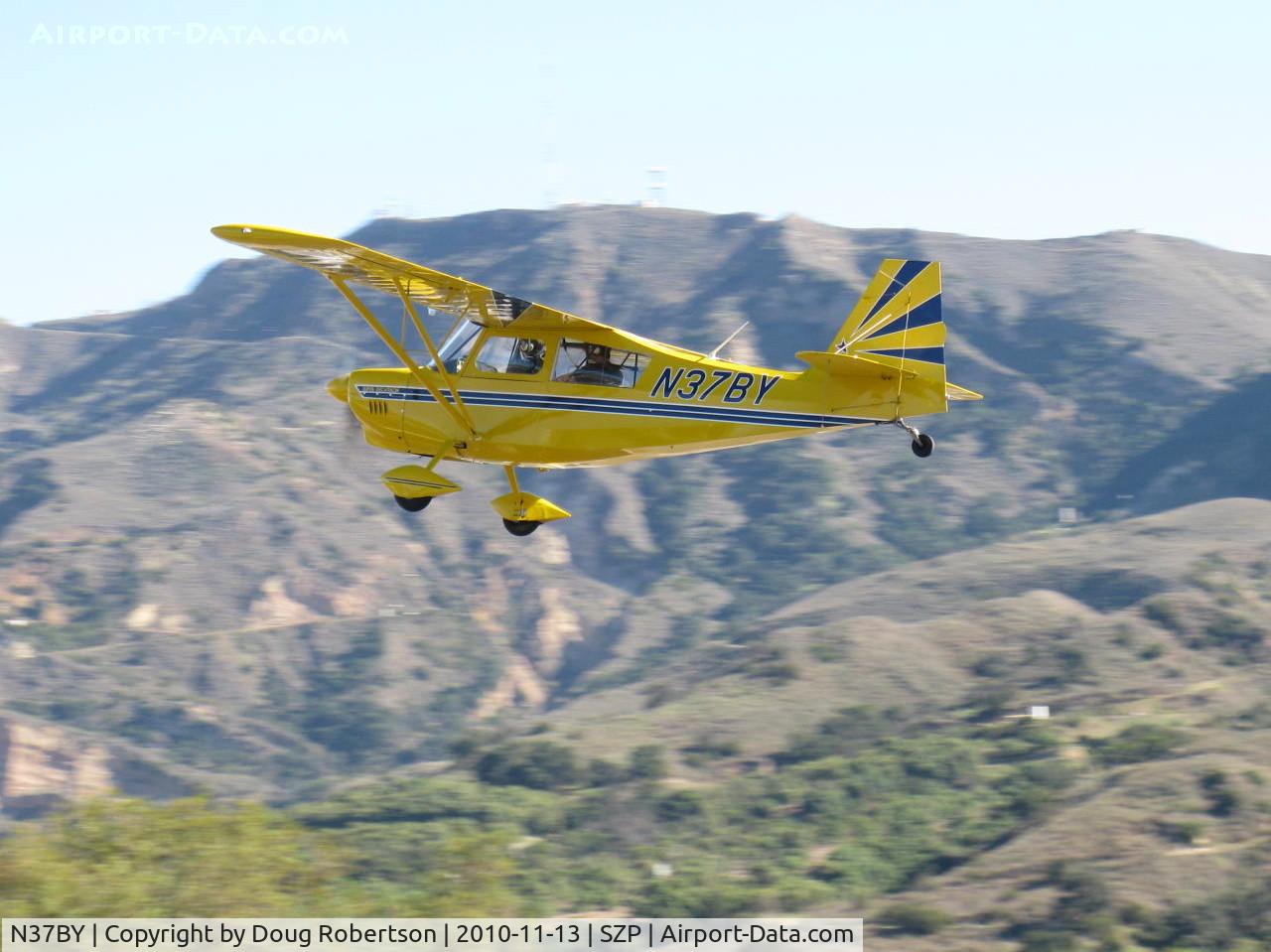 N37BY, 2004 American Champion 8KCAB Super Decathlon C/N 951-2004, 2004 American Champion 8KCAB SUPER DECATHLON, Lycoming AEIO-360 180 Hp, another takeoff climb Rwy 04