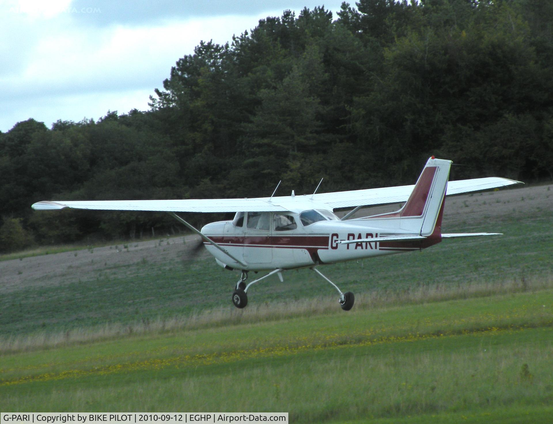 G-PARI, 1980 Cessna 172RG Cutlass RG Cutlass RG C/N 172RG-0010, Getting airbourne from 03 with the main gear flapping around