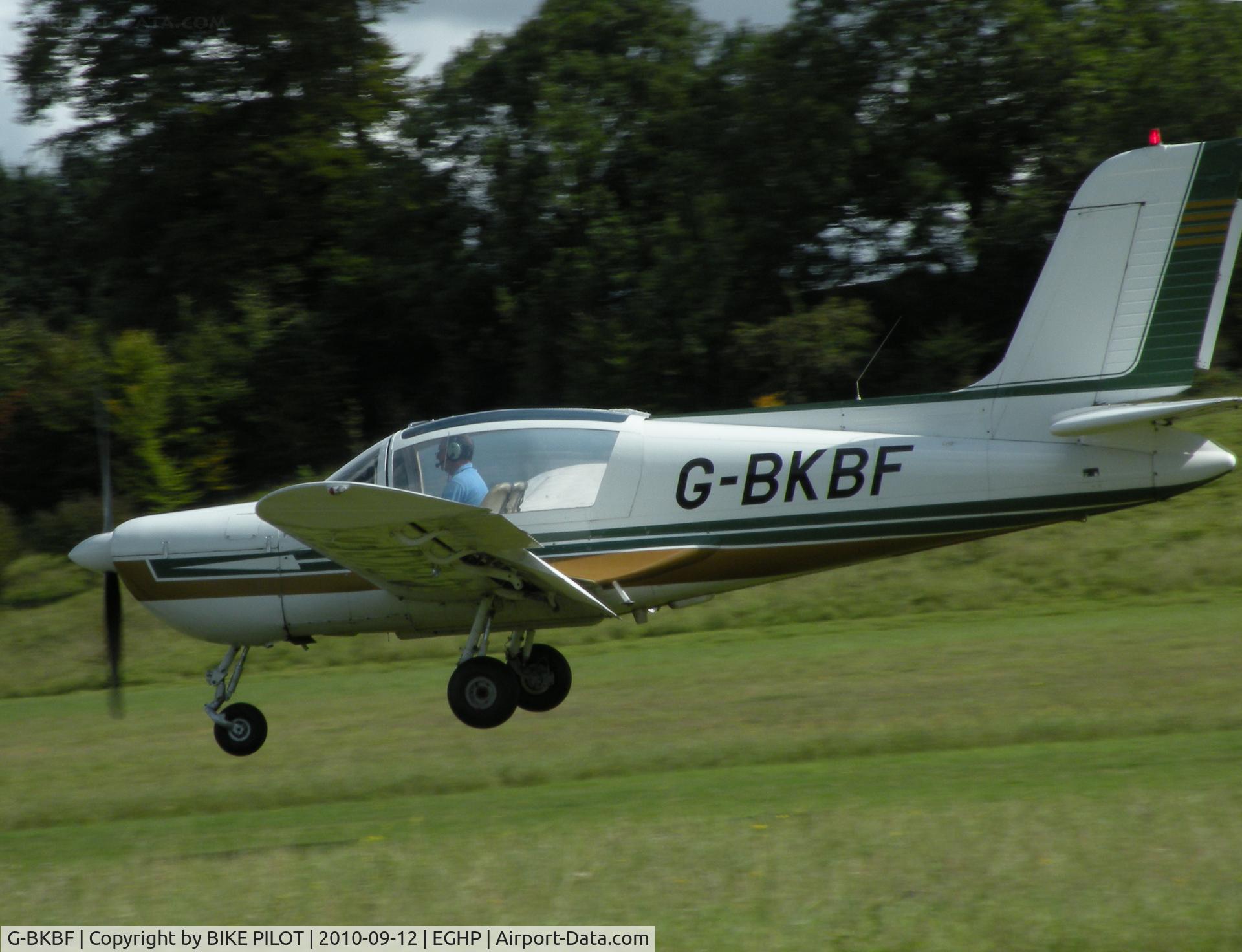 G-BKBF, 1970 Socata MS.894A Rallye Minerva 220 C/N 11622, Bravo Kilo about to touch down on rwy 03