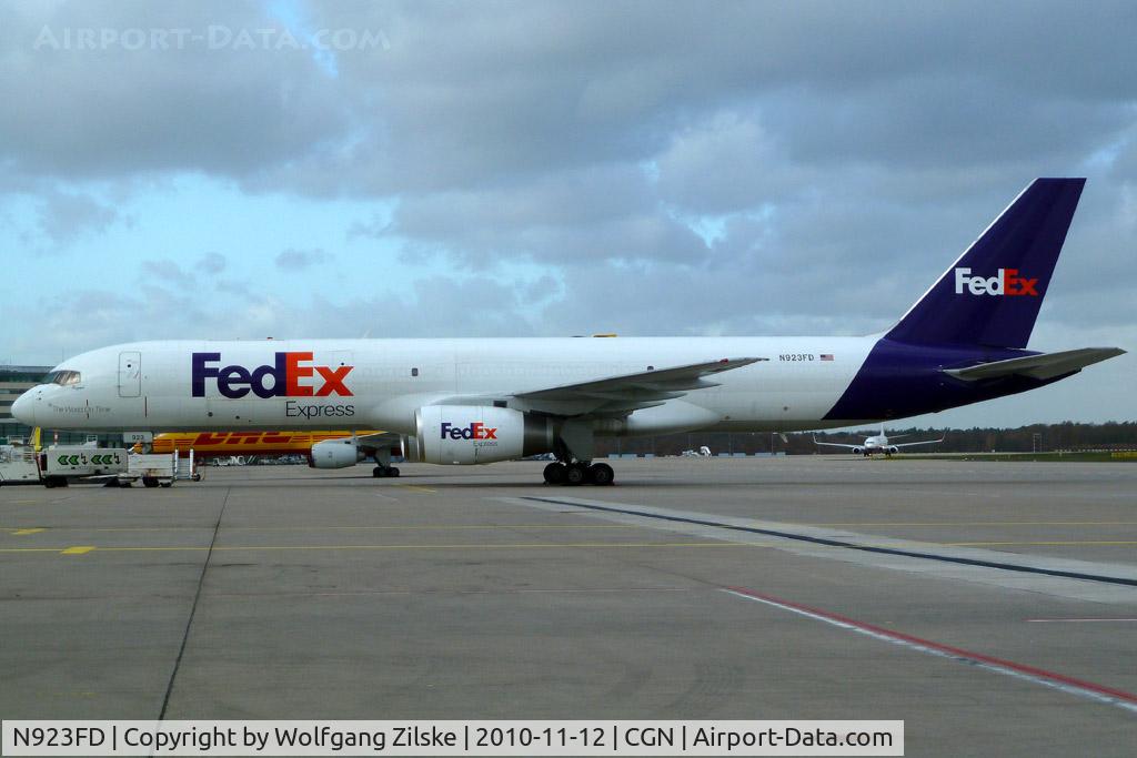 N923FD, 1992 Boeing 757-204 C/N 26266, visitor