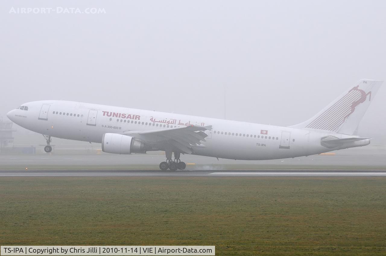 TS-IPA, 1990 Airbus A300B4-605R C/N 558, Tunisair
