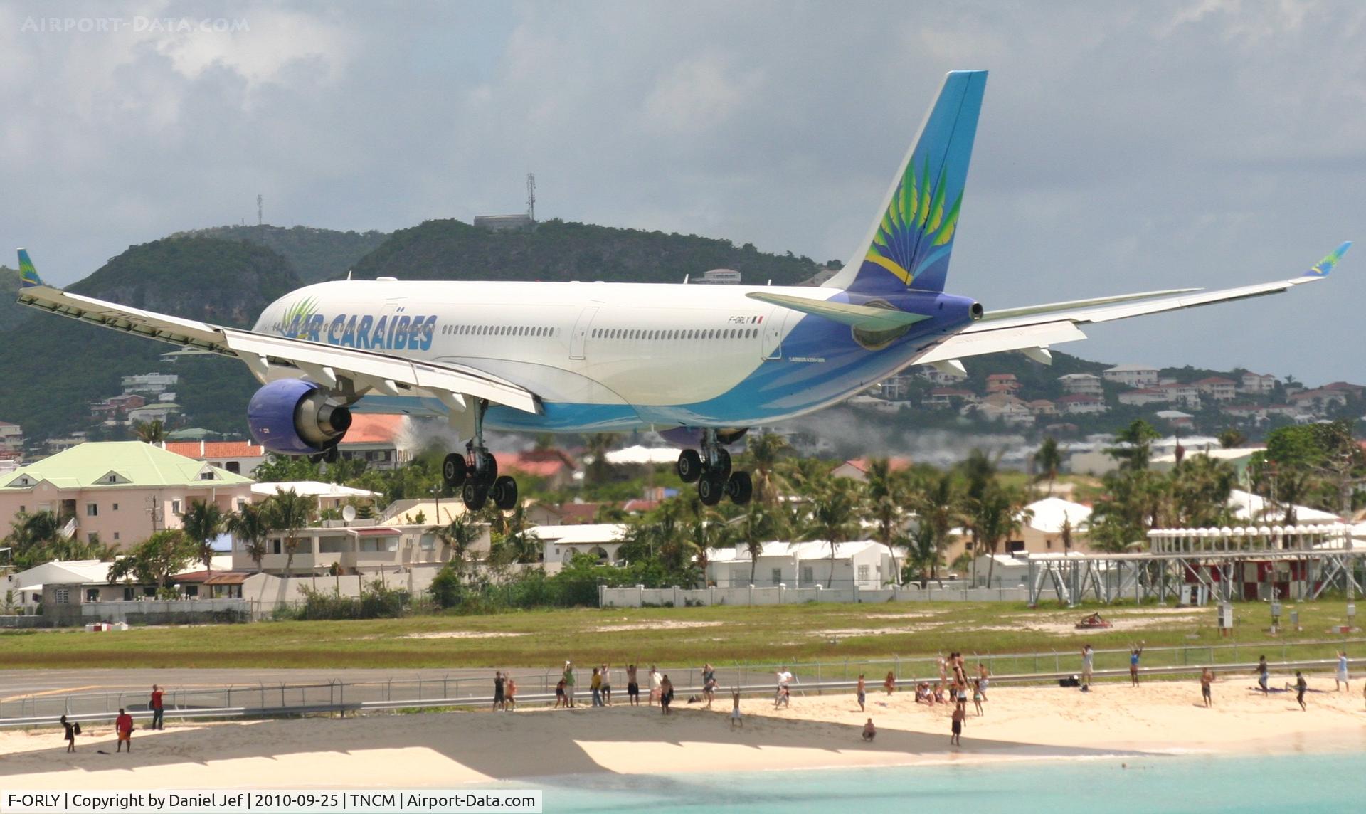 F-ORLY, 2006 Airbus A330-323X C/N 758, Air Caraibes over the tresh hold and landing at TNCM runway 10