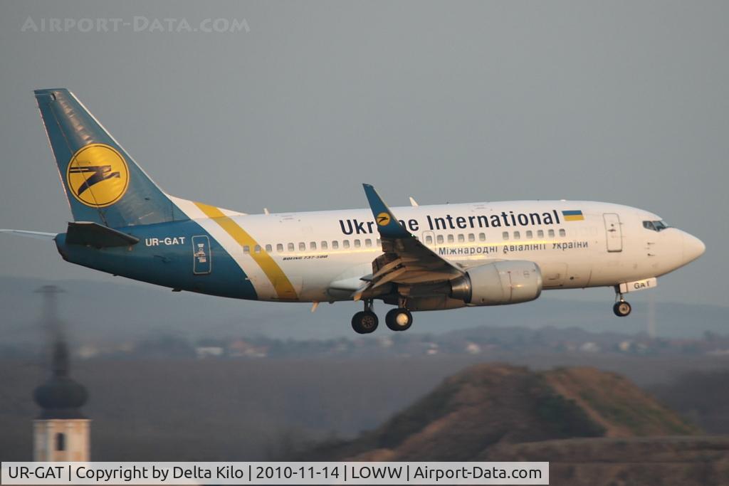 UR-GAT, 1993 Boeing 737-528 C/N 25237, AUI [PS] Ukraine International Airlines