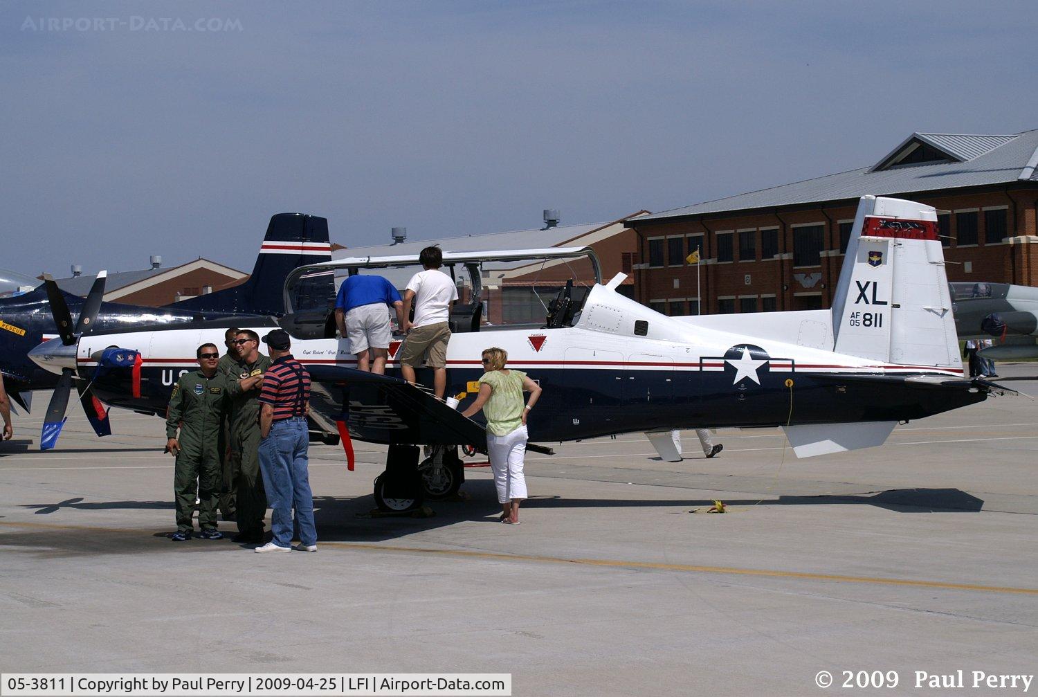 05-3811, 2005 Raytheon T-6A Texan II C/N PT-366, Nice lines