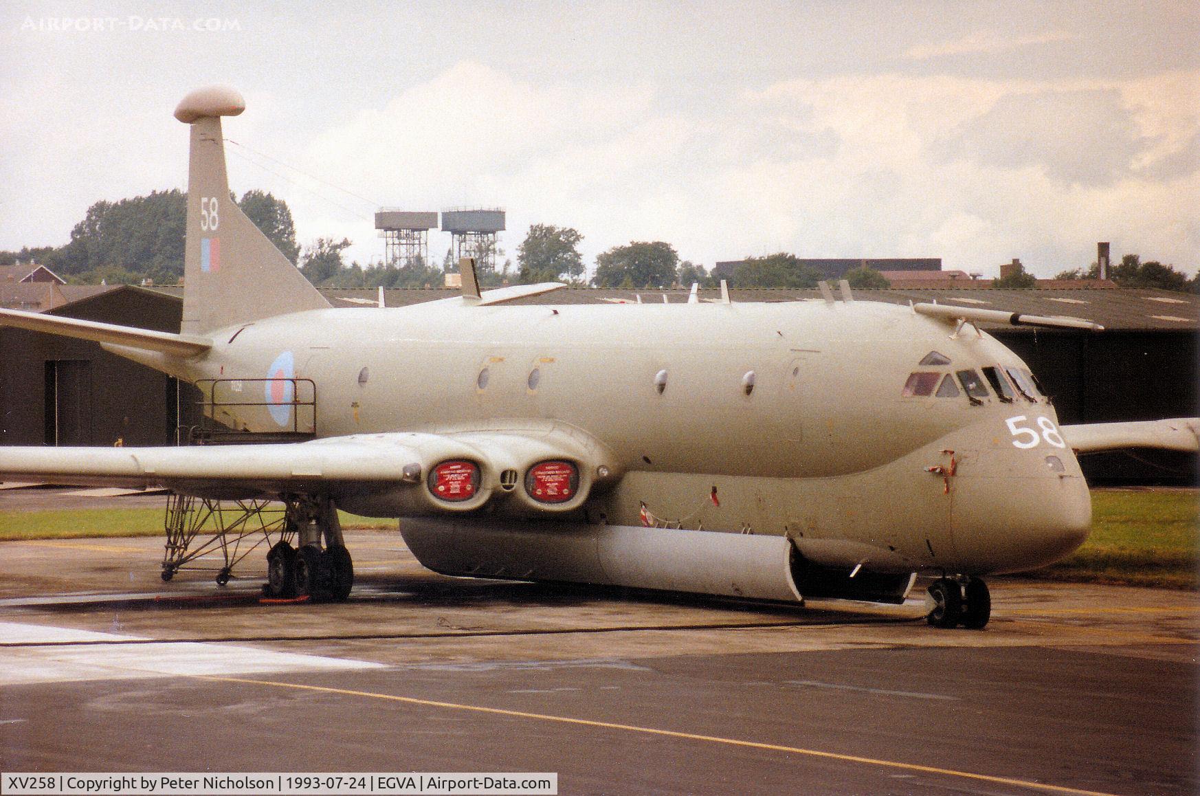 XV258, Hawker Siddeley Nimrod MR.2 C/N 8033, Nimrod MR.2, callsign Nine Sierra Romeo, of 206 Squadron at RAF Kinloss on the flight-line at the 1993 Intnl Air Tattoo at RAF Fairford.