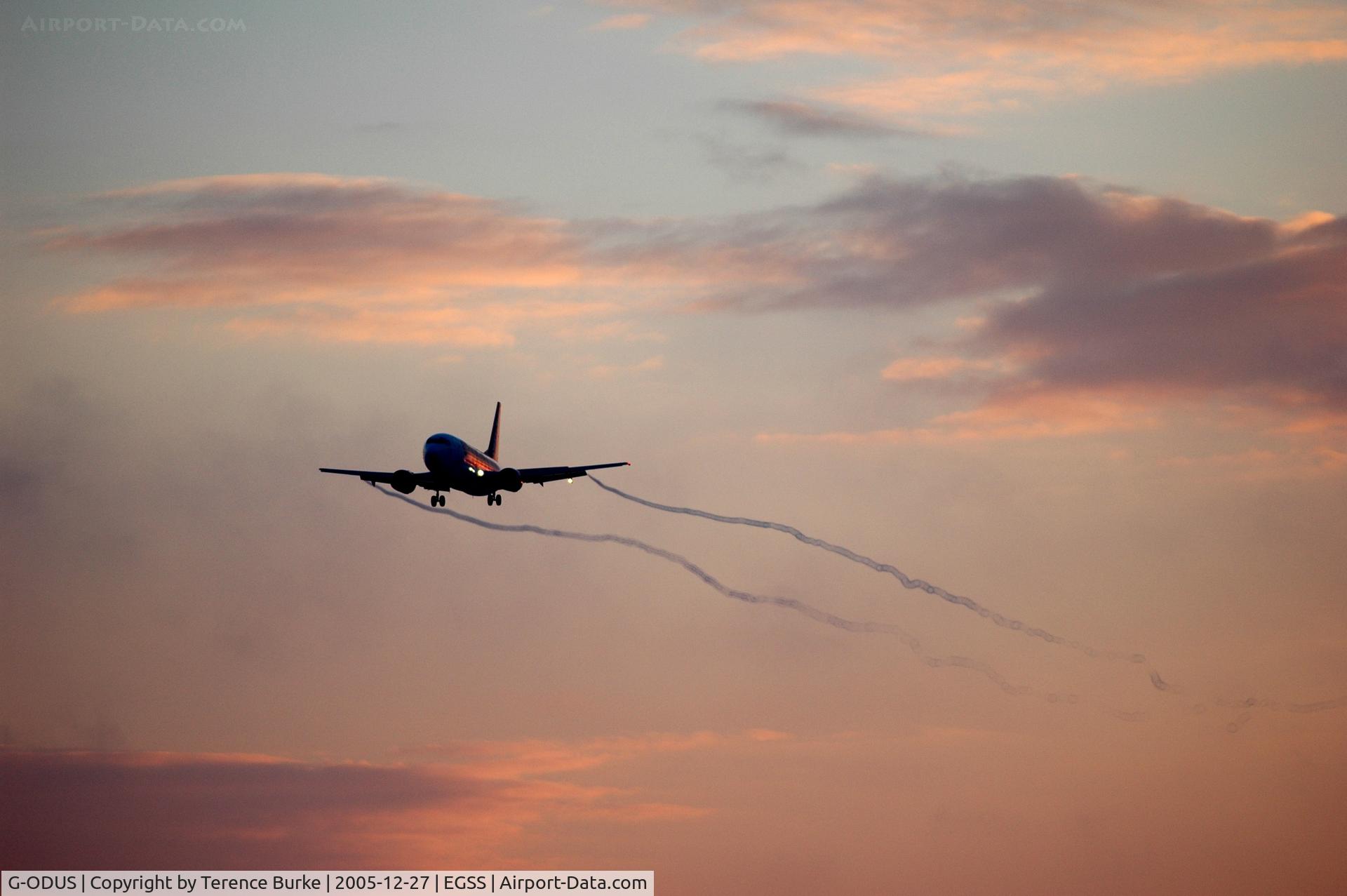 G-ODUS, 1997 Boeing 737-36Q C/N 28659, Winter sunset, Stansted December 2005. (Easyjet G-ODUS)
