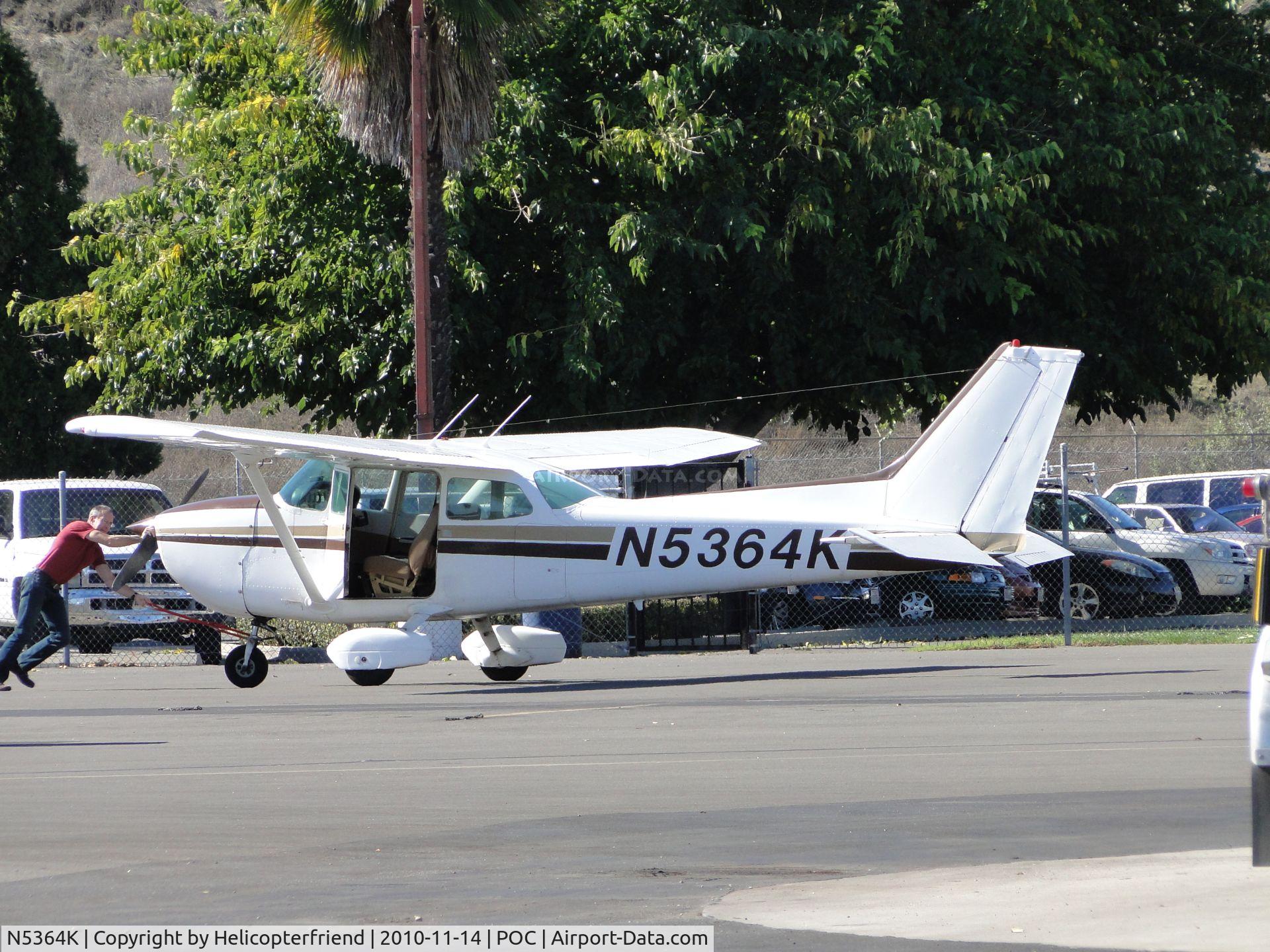 N5364K, 1980 Cessna 172P C/N 17274082, Reverse must of went out, pushing back into parking spot in transient parking